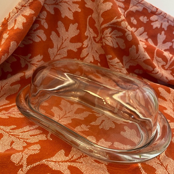 Vintage Clear pressedGlass Butter Dish with lid EUC - Picture 1 of 8
